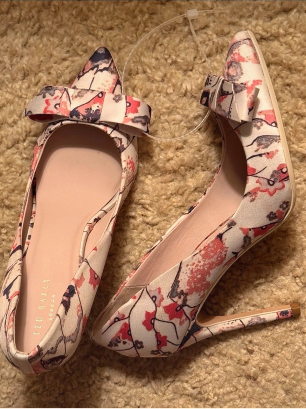 Ted Baker Bow Heels size 7